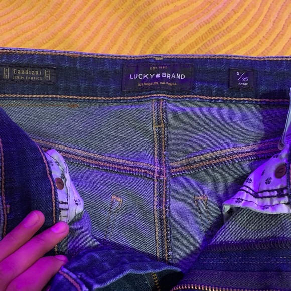 Lucky brand Mid-rise Jeans - Picture 3 of 3